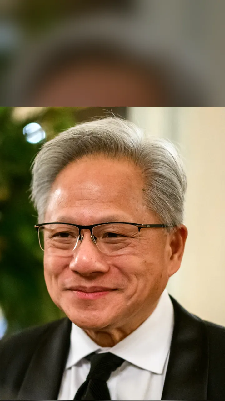 Ảnh bìa: Jensen Huang nhận Huân chương Khoa học Quốc gia Mỹ, Nvidia cam kết 1 tỷ USD cho khoa học